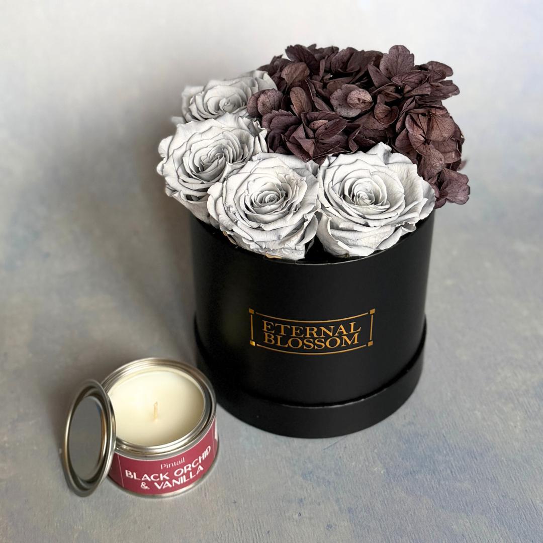 Medium Round Blossom Box - Infinity Roses & Hydrangeas