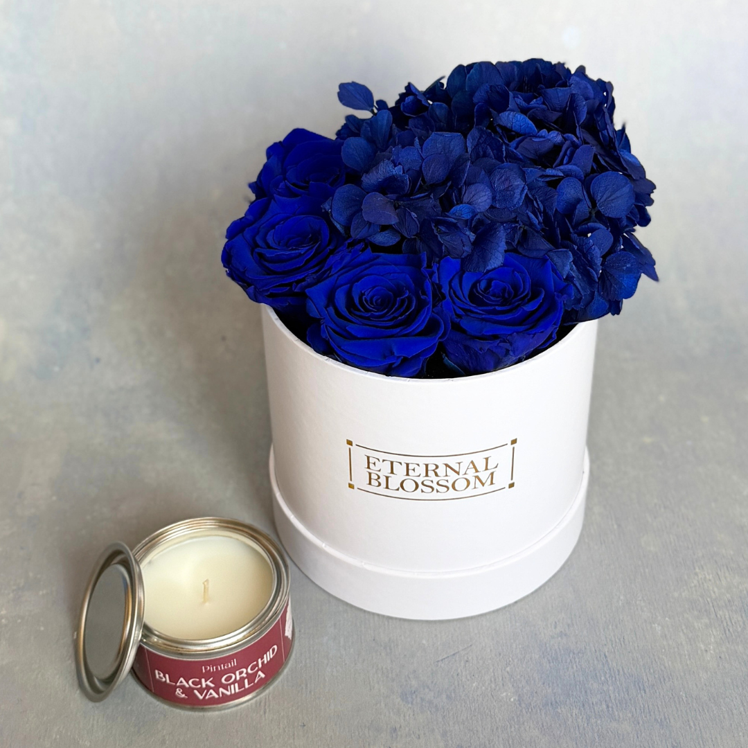 Medium Round Blossom Box - Infinity Roses & Hydrangeas