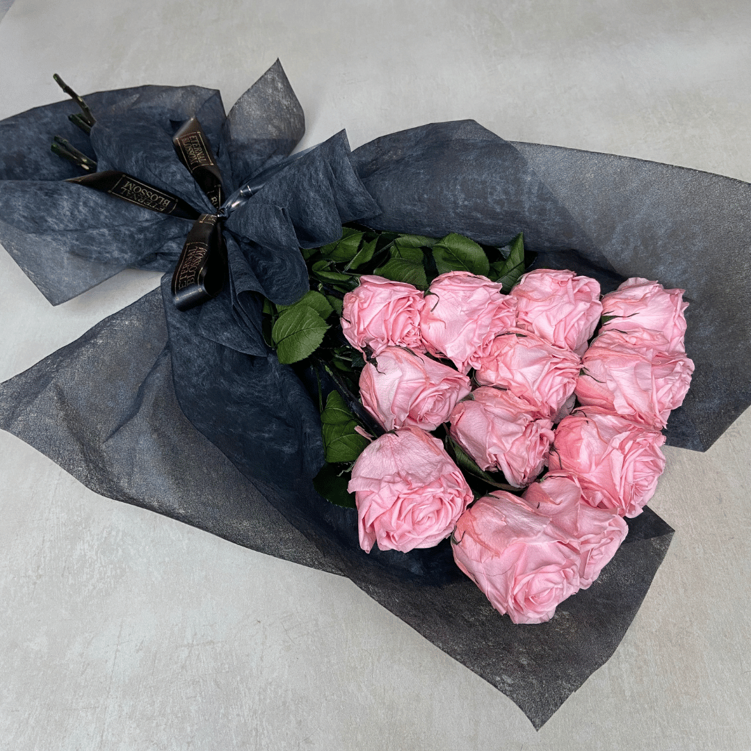 The Dozen - Extra Long Stem Year Lasting Infinity Roses