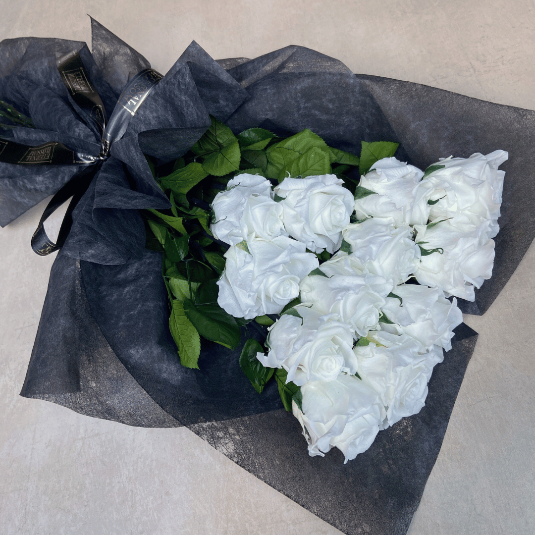 The Dozen - Extra Long Stem Year Lasting Infinity Roses