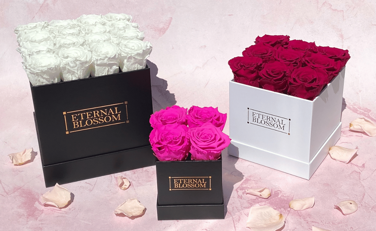 year lasting roses square box collection